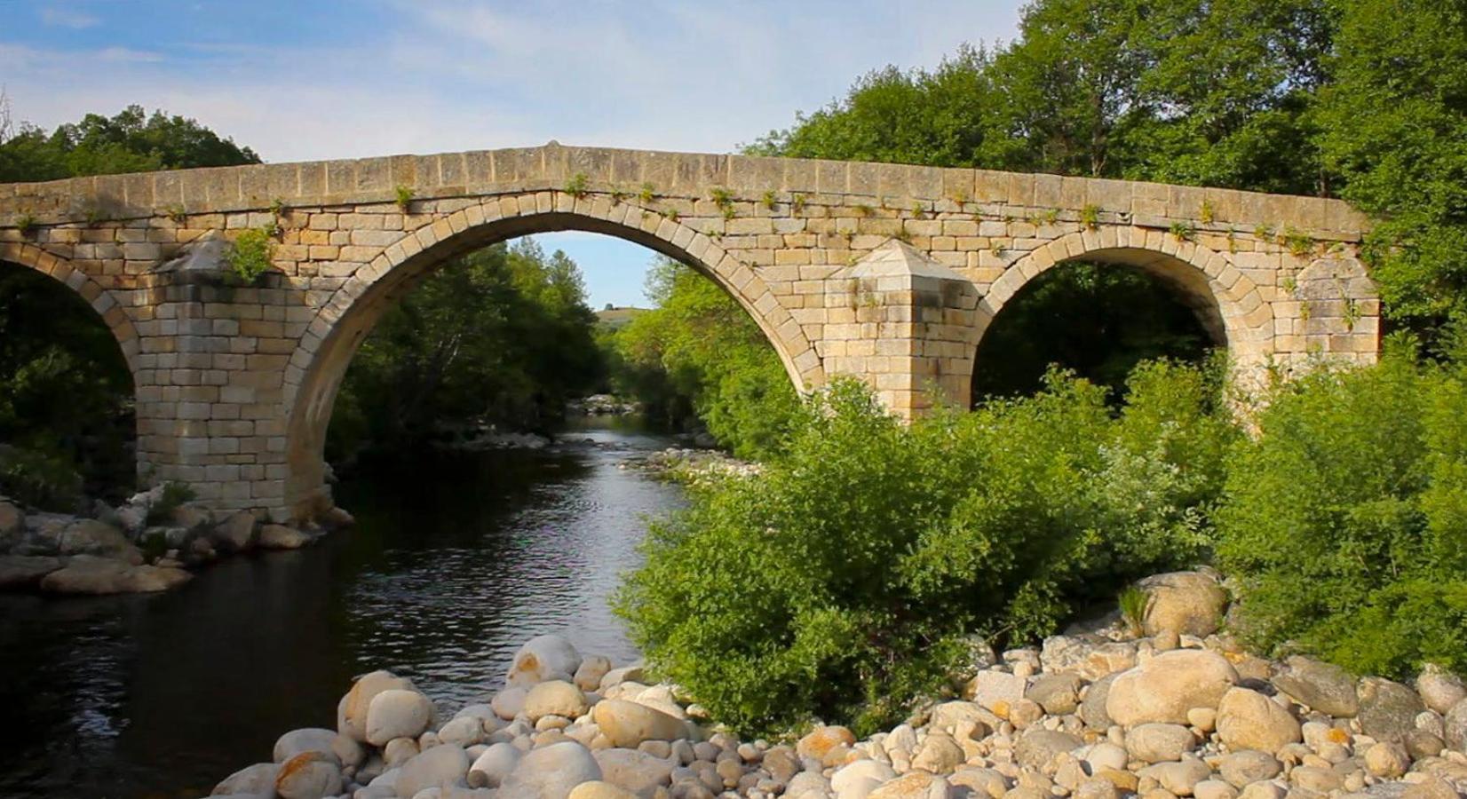 בית הארחה Navalonguilla 	Remanso De Gredos מראה חיצוני תמונה