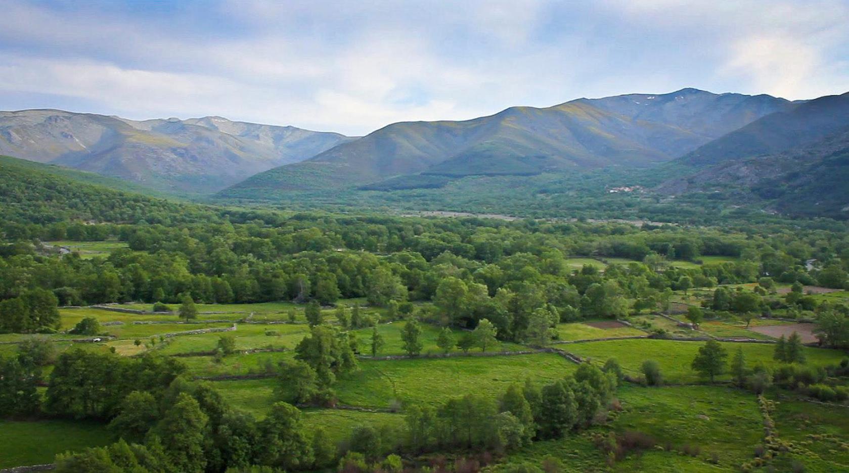 בית הארחה Navalonguilla 	Remanso De Gredos מראה חיצוני תמונה